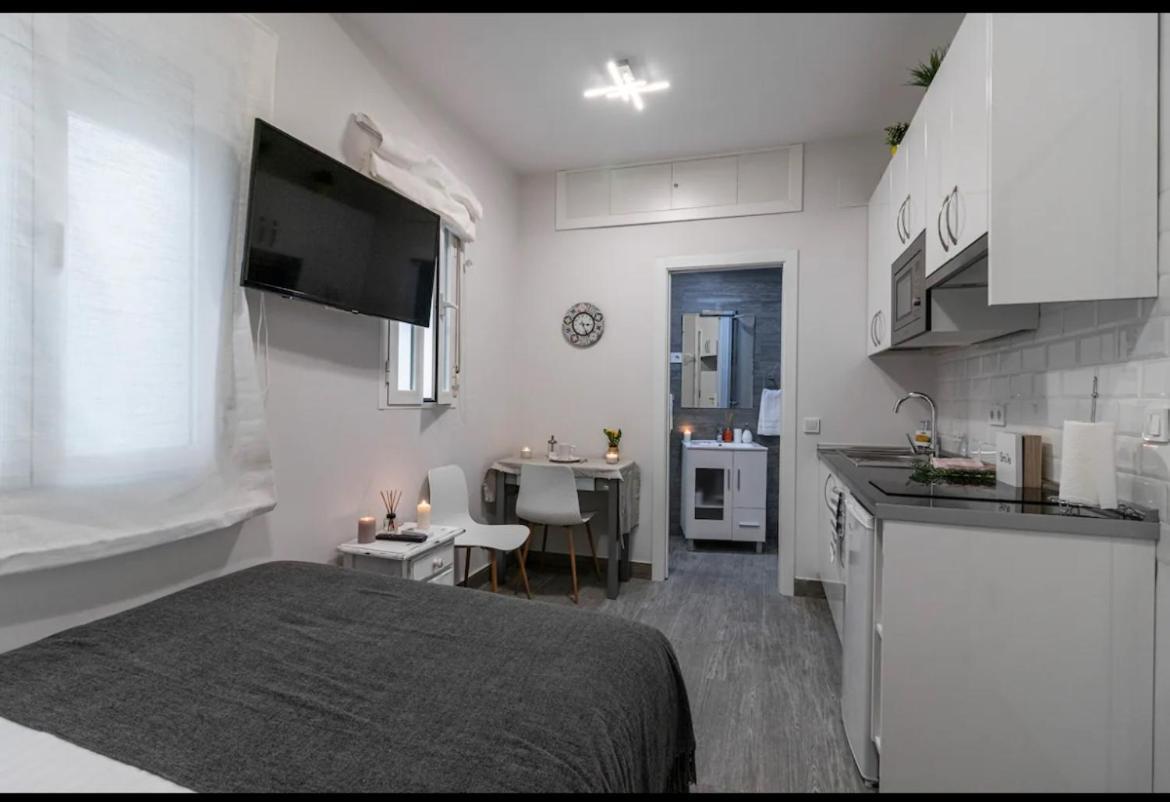 Estudio Plaza Neptuno Madrid Buitenkant foto